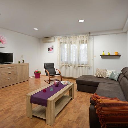Apartment Tea プーラ エクステリア 写真